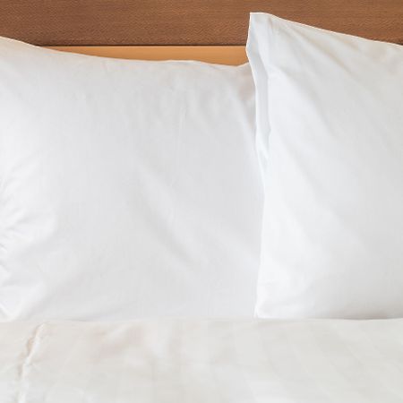 Holiday Inn Express Hotel & Suites Forest By Ihg Екстериор снимка